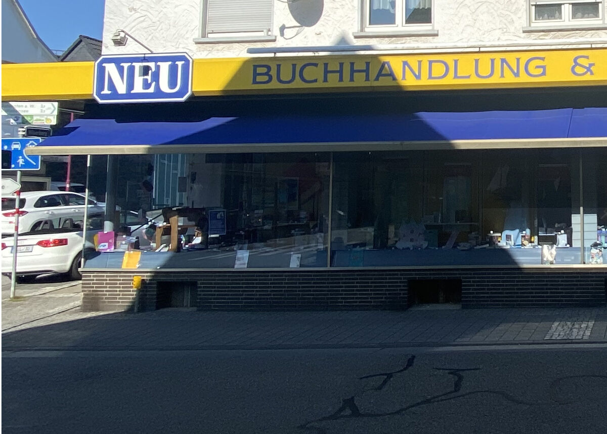 Buchhandlung &amp; Papierhaus Carmen Neu